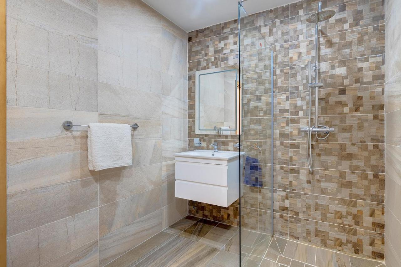Modern 1Br Apartment In Central St Julian'S Saint Julian's Bagian luar foto
