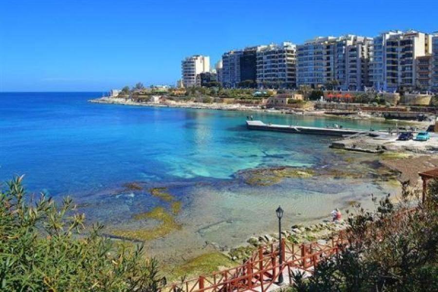 Modern 1Br Apartment In Central St Julian'S Saint Julian's Bagian luar foto